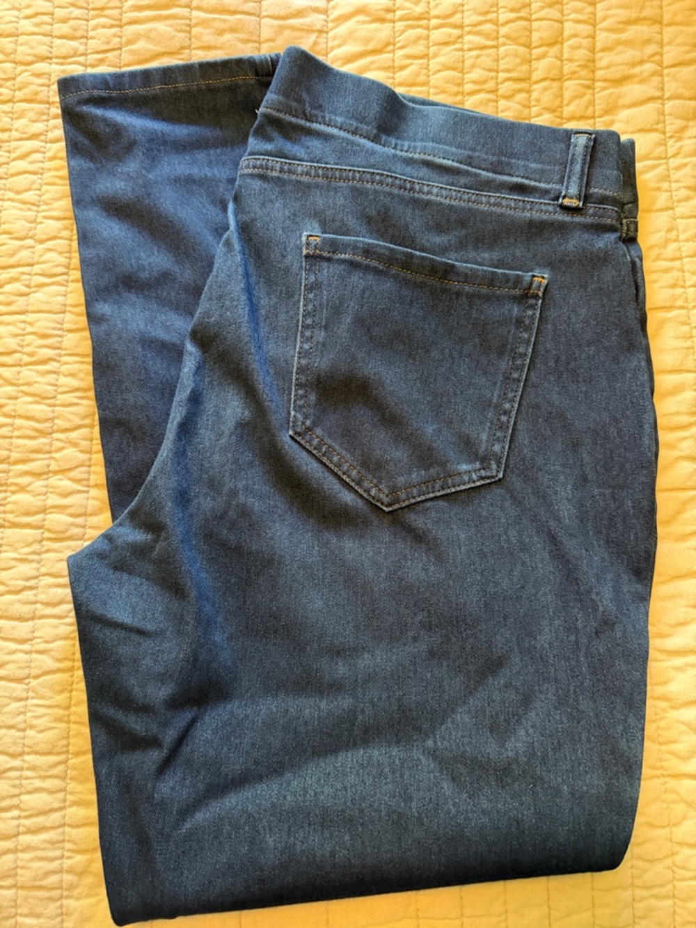 Amazon Essentials Women’s Straight Jeans in Dark Blue